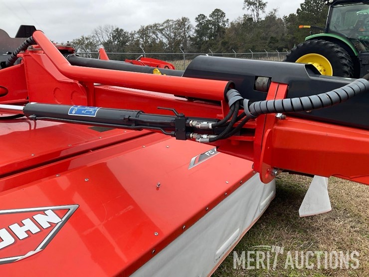 2022-kuhn-fc4461-tcd-moco-image-28