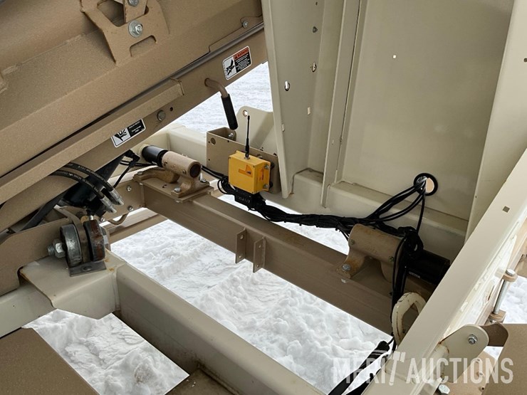 2018-unverferth-3955xl-image-18