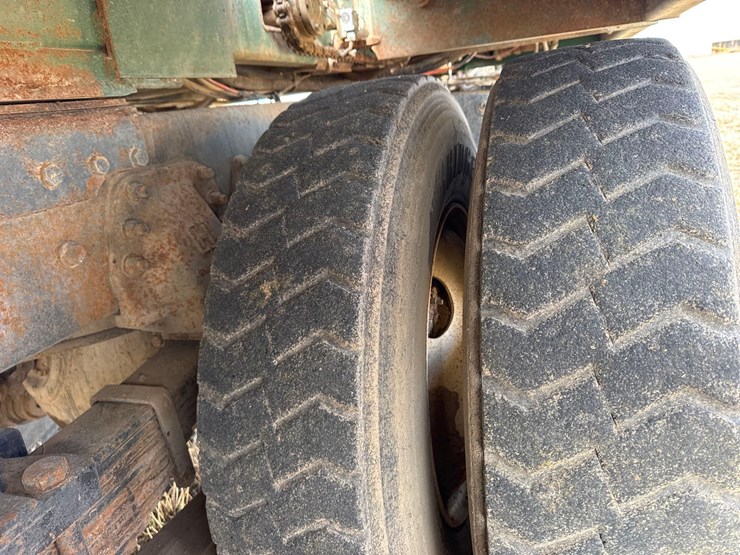 1986-white-140-image-62