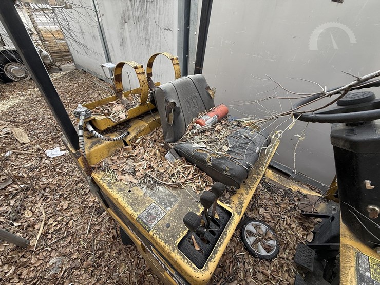 1993-caterpillar-t40b-image-9