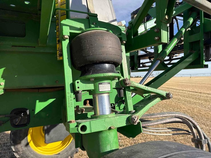 2000-john-deere-4700-image-35