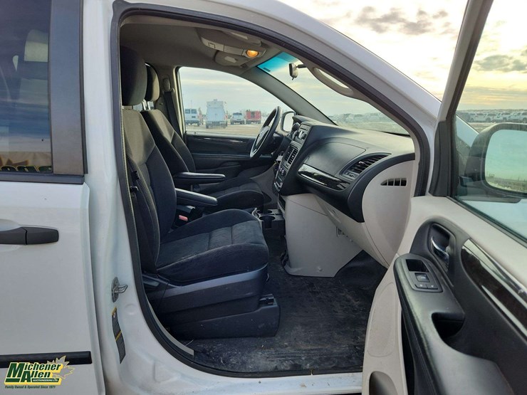 2014-ram-c/v-image-29