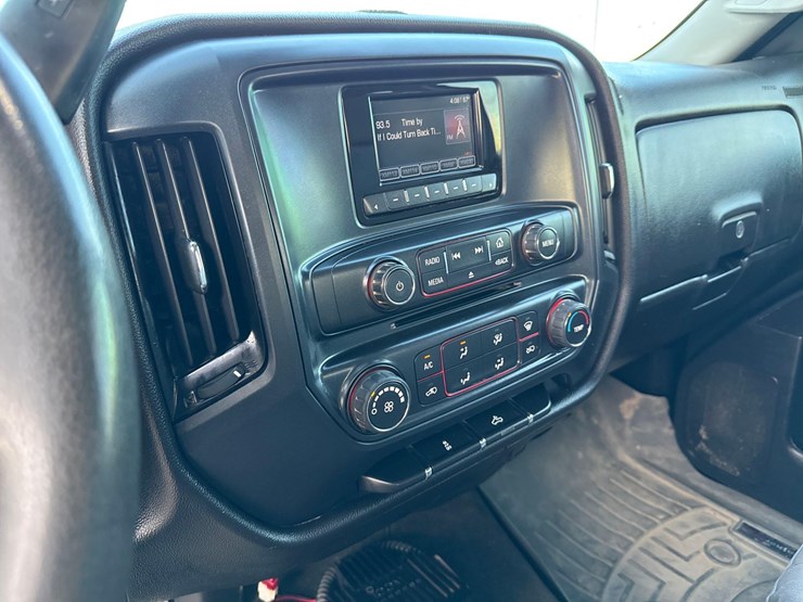 2014-gmc-sierra-1500-image-26