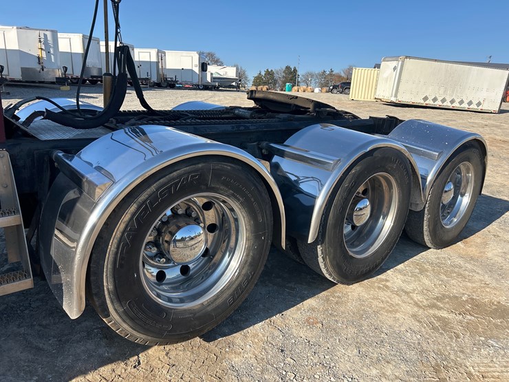 2007-peterbilt-357-image-10