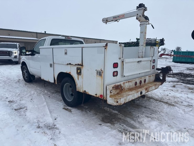 2011-ford-f350-image-3