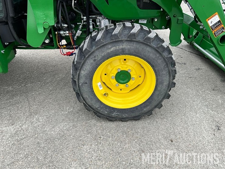 2024-john-deere-4044r-image-29