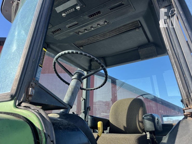 john-deere-4440-image-20