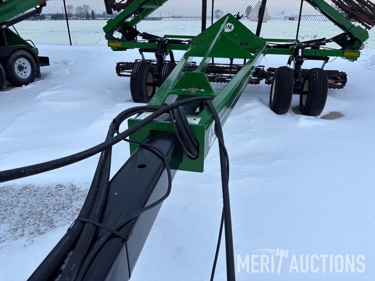 2024-j&m-tf215-image-11