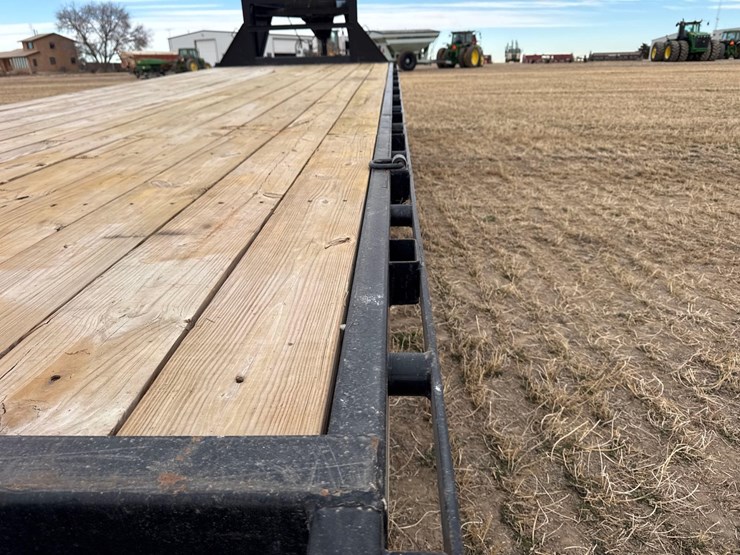 2012-pj-flatbed-image-30