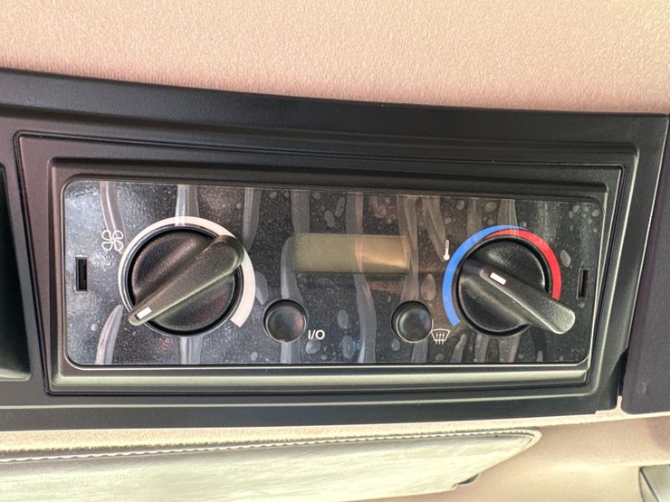 2009-case-ih-2577-image-143