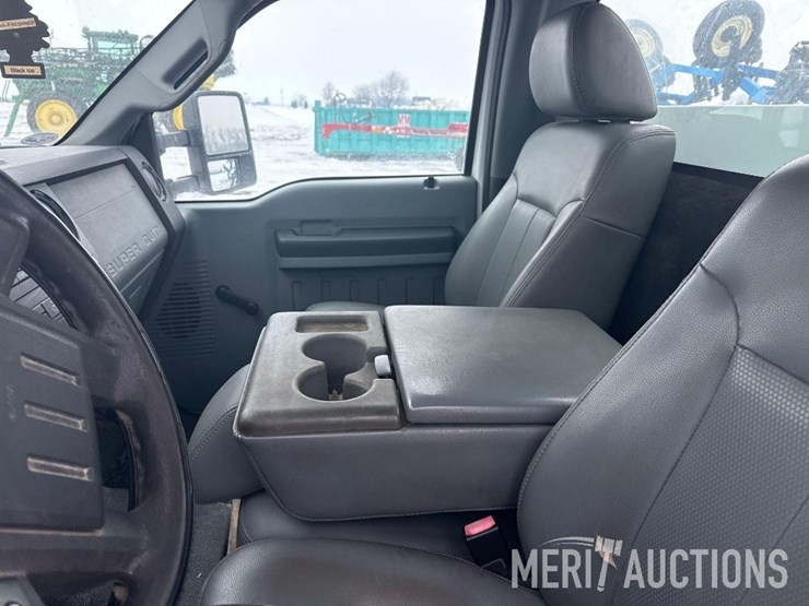 2011-ford-f350-image-25