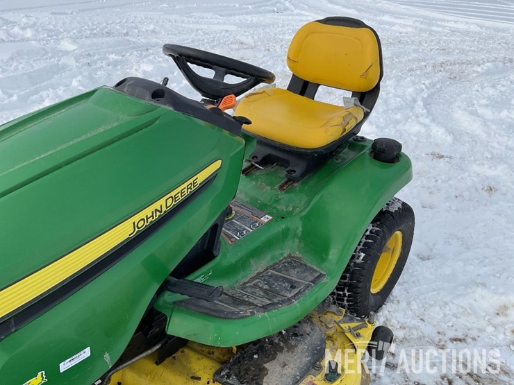 2015-john-deere-x320-image-8