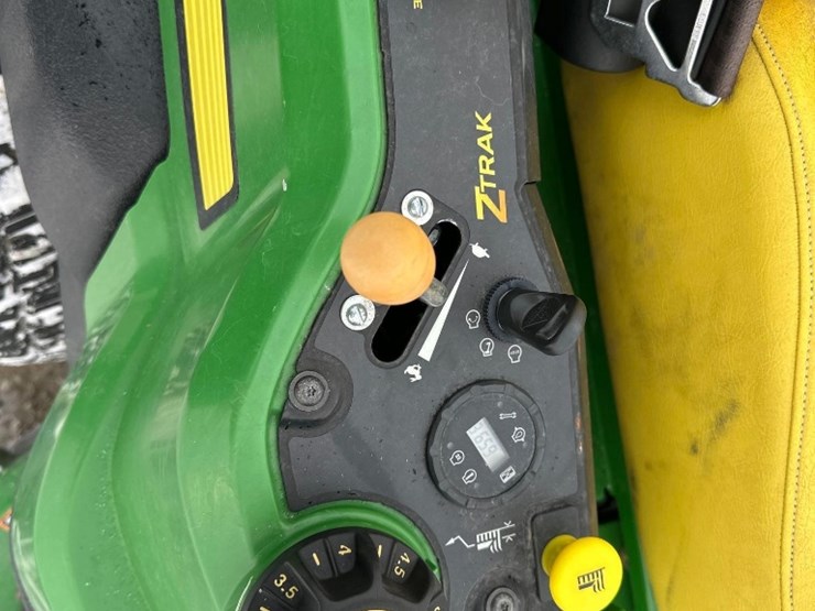 2009-john-deere-z925a-image-17