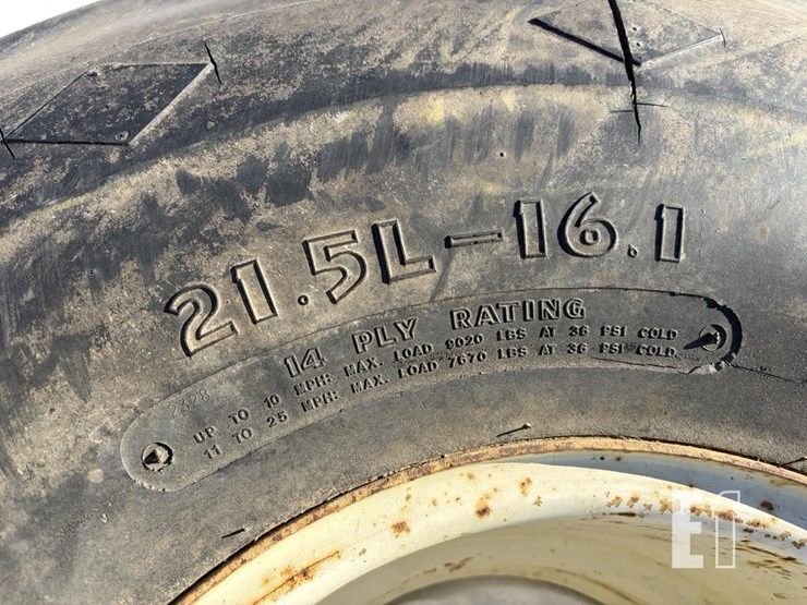 21.5l-16.1-float-tire-image-3