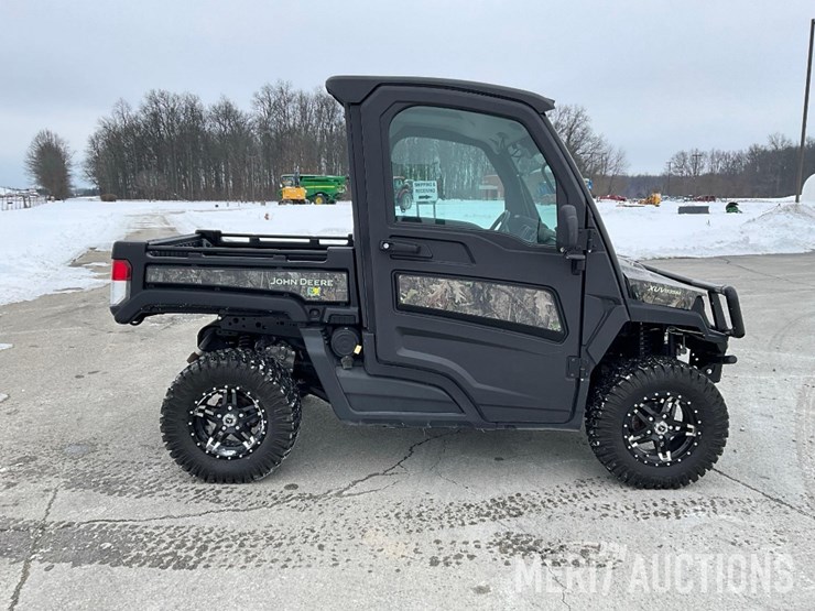 2024-john-deere-gator-image-6