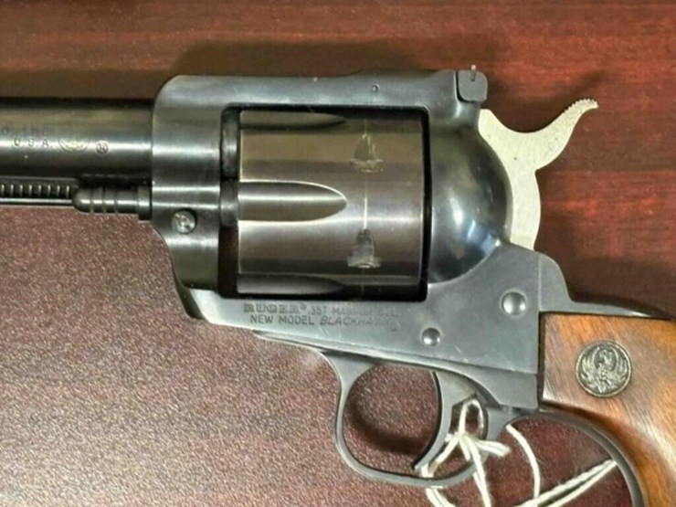 ruger---blackhawk---.357-mag.-revolver-image-4
