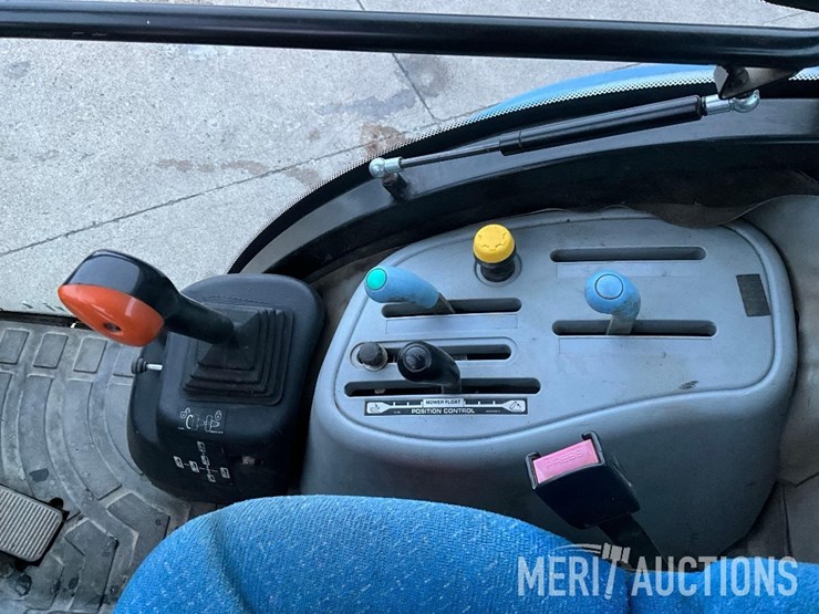 2010-new-holland-boomer-3050-image-30