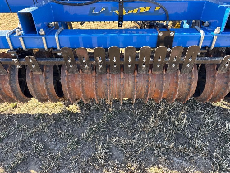 landoll-3230-cultimulcher-image-31