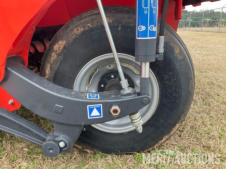 2022-kuhn-fc4461-tcd-moco-image-19