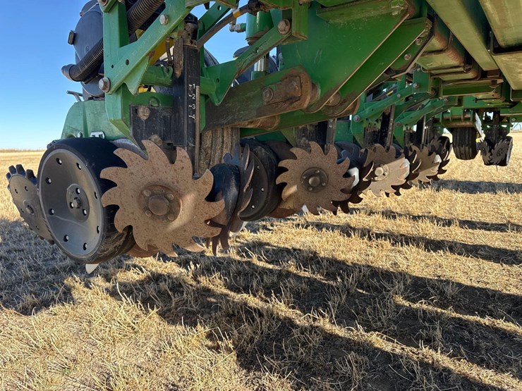 2014-john-deere-1770nt-image-18