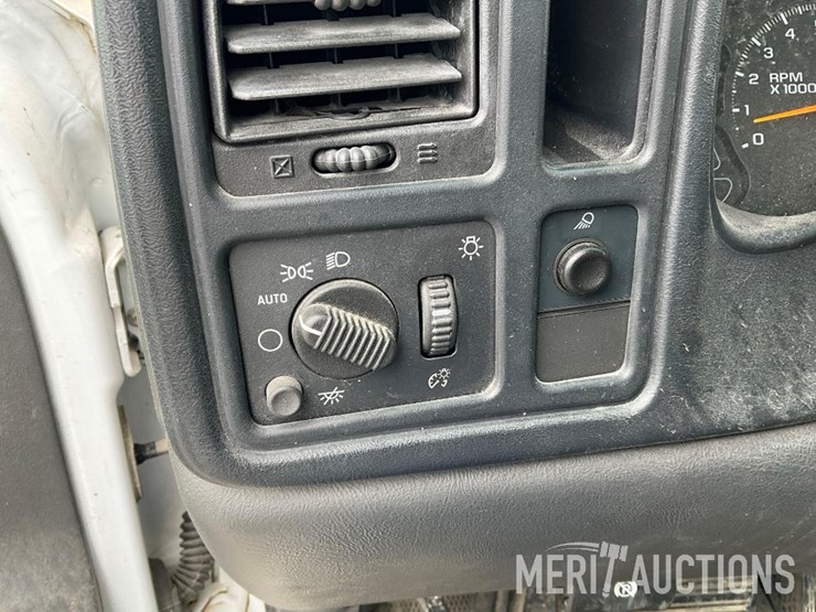 2006-chevrolet-silverado-1500-image-44