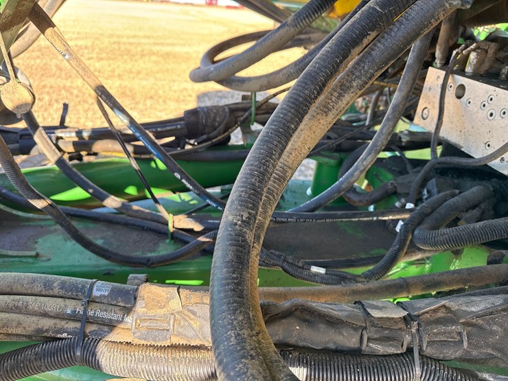 2014-john-deere-1770nt-image-31