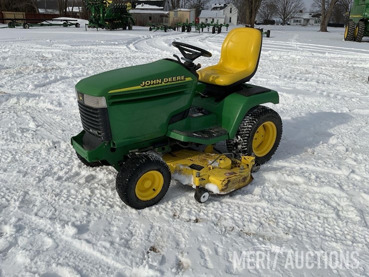 1999-john-deere-345-image-1