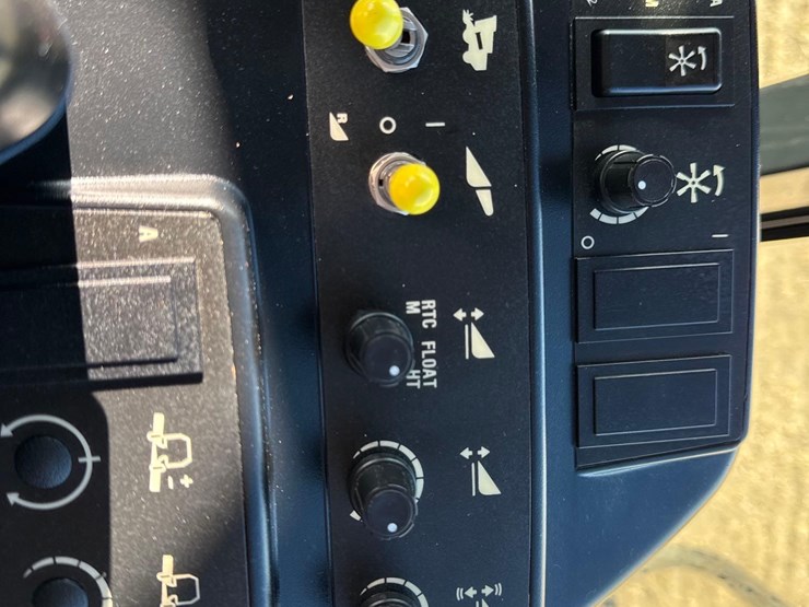 2009-case-ih-2577-image-153