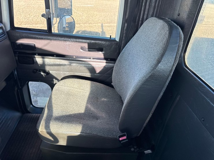 1998-international-9100-image-27