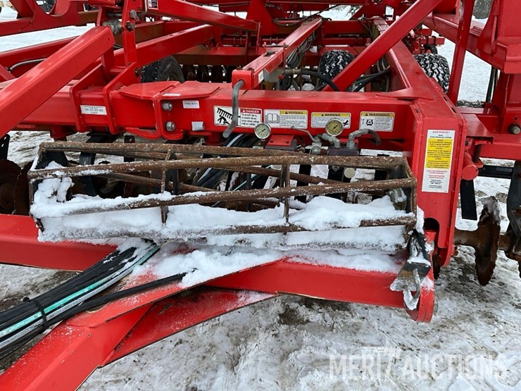 2013-kuhn-krause-80-40-vertical-tillage-tool-image-12