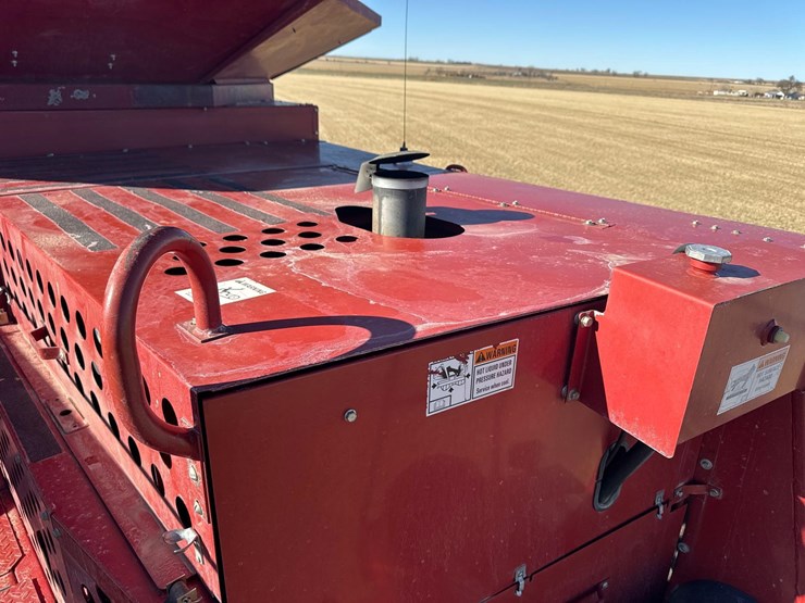 2009-case-ih-2577-image-108