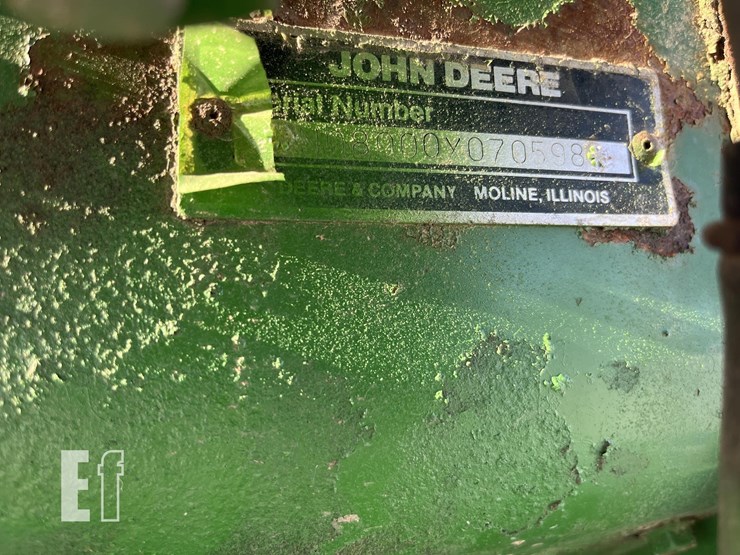 1989-john-deere-8300-image-14