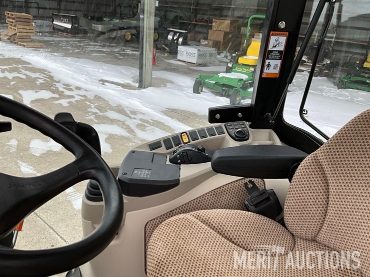 2024-john-deere-4066r-image-32