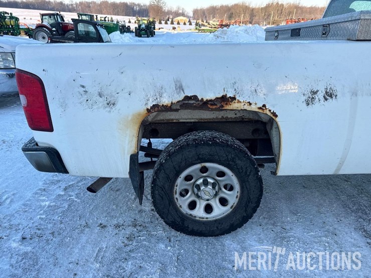 2011-chevrolet-silverado-1500-image-19