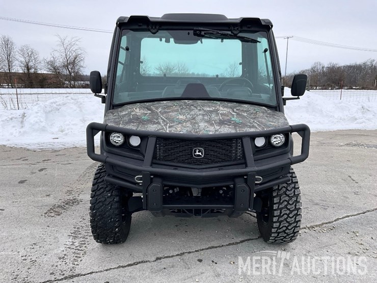 2024-john-deere-gator-image-8