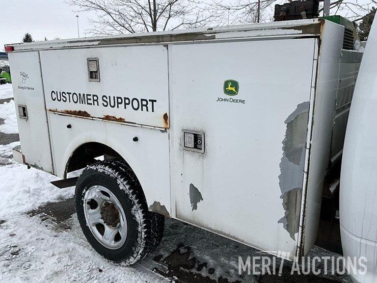 2011-dodge-2500-image-24