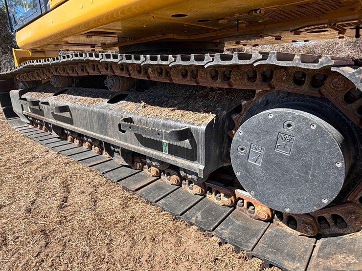 caterpillar-323-image-6