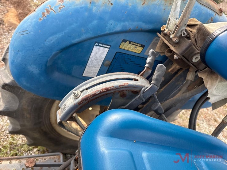 new-holland-3930-image-16