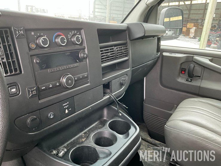 2014-chevrolet-2500-image-34