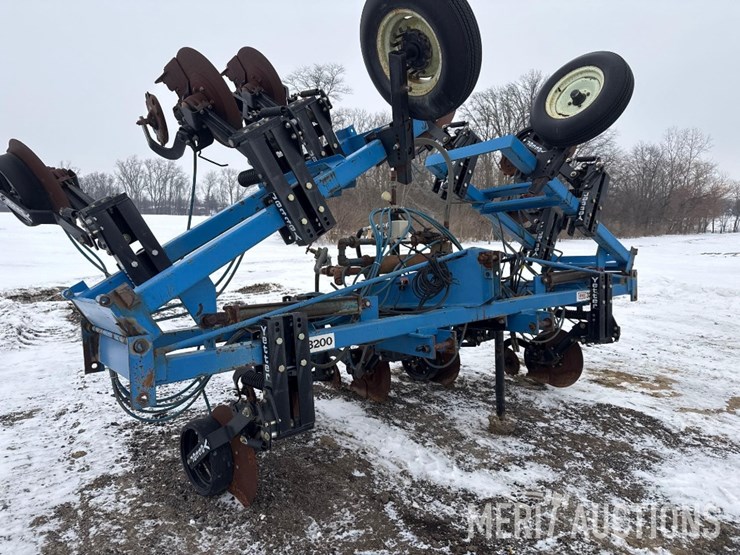 2010-dmi-3200-image-8