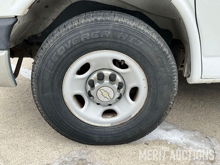 2014-chevrolet-2500-image-17