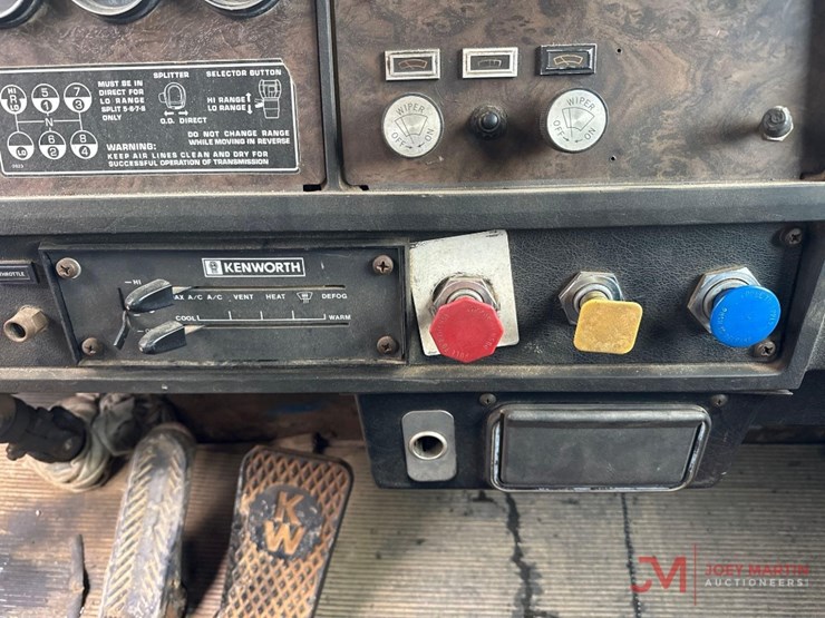 1986-kenworth-w900b-image-32