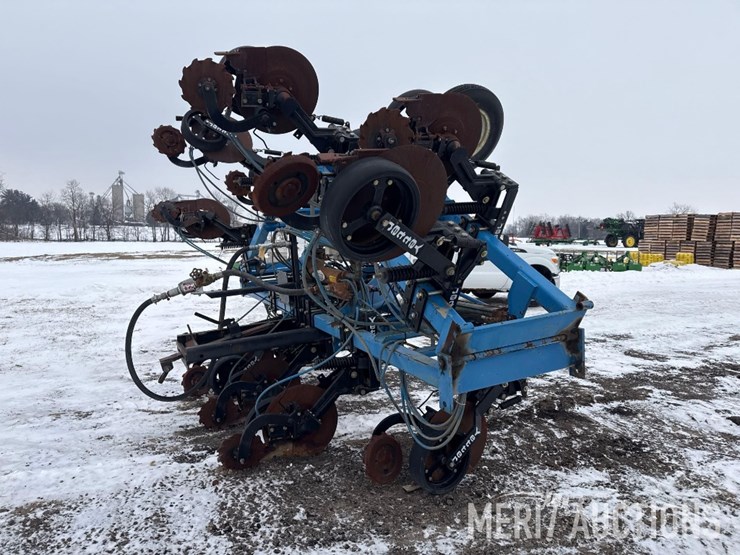 2010-dmi-3200-image-6