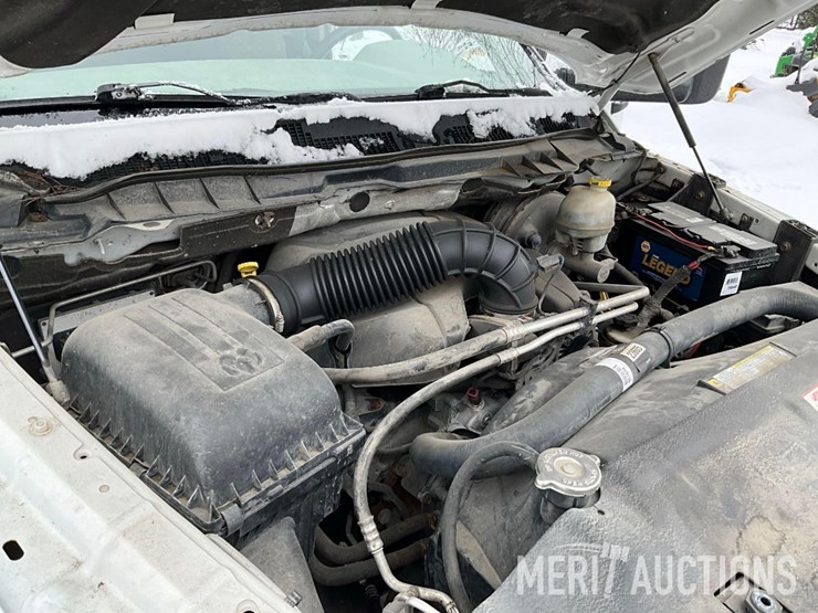 2011-dodge-2500-image-29