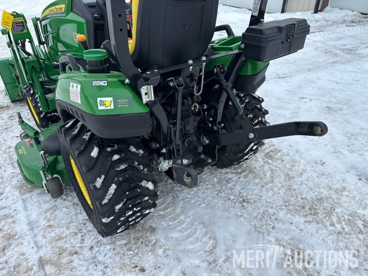 2021-john-deere-1023e-image-18