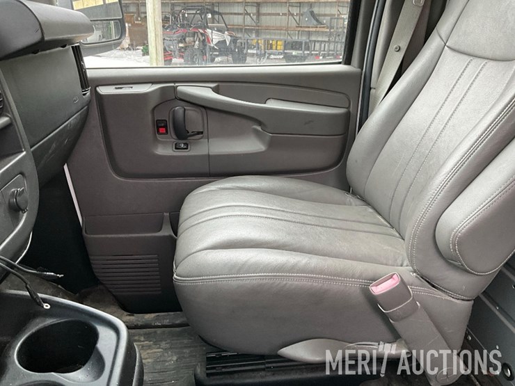 2014-chevrolet-2500-image-35