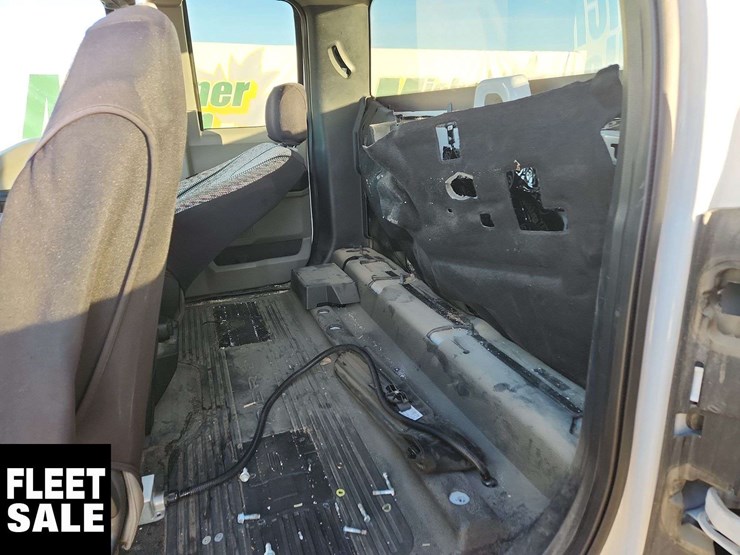 2020-ford-f350-image-15