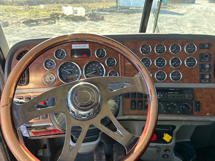 2007-peterbilt-357-image-16