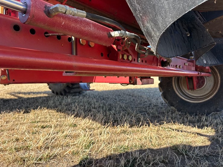 2009-case-ih-2577-image-39