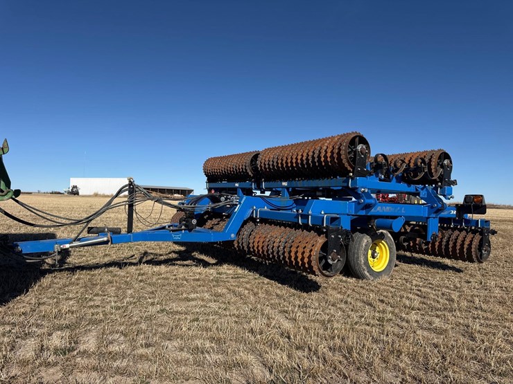 landoll-3230-cultimulcher-image-1